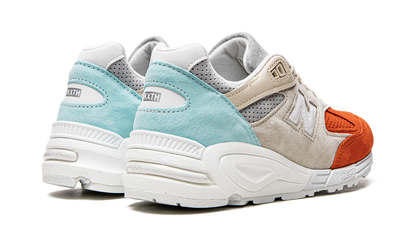 990 v2 "Kith Cyclades" M990KC2