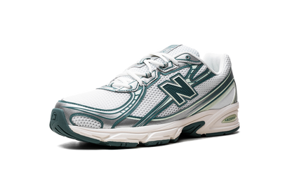 740 "White / Marsh Green" U740GR2