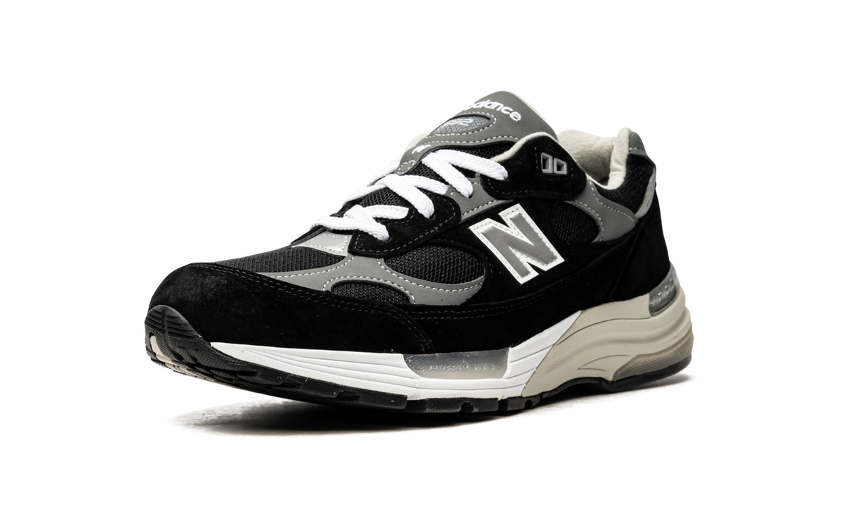 992 "Black" M992EB