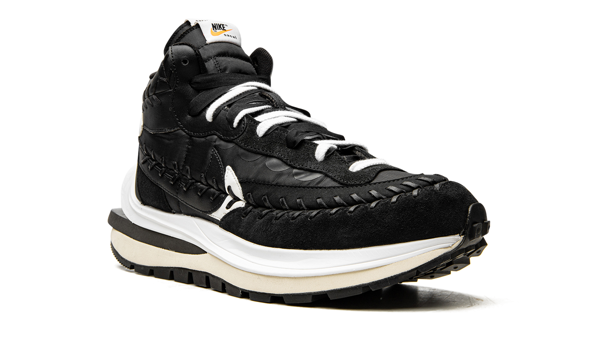 VaporWaffle "Sacai x Jean Paul Gaultier - Black" DH9186 001