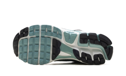 Air Zoom Vomero 5 WMNS "Cannon" HF1877 101