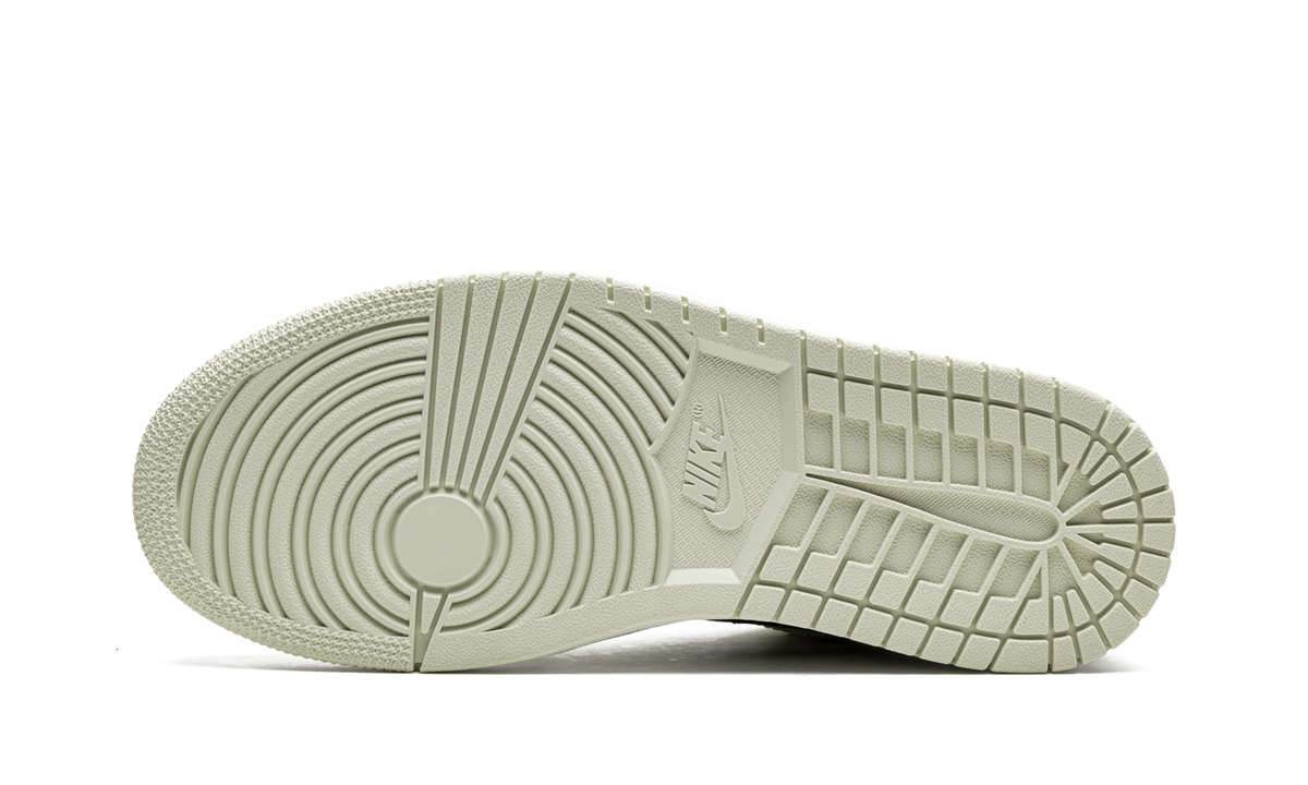 AIR JORDAN 1 LO WMNS "Coconut Milk" DC0774 121