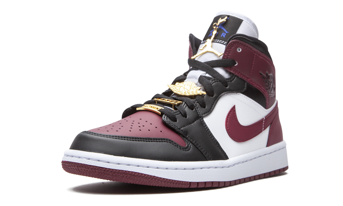 AIR JORDAN 1 MID SE WMNS "Gold Pendants" CZ4385 016