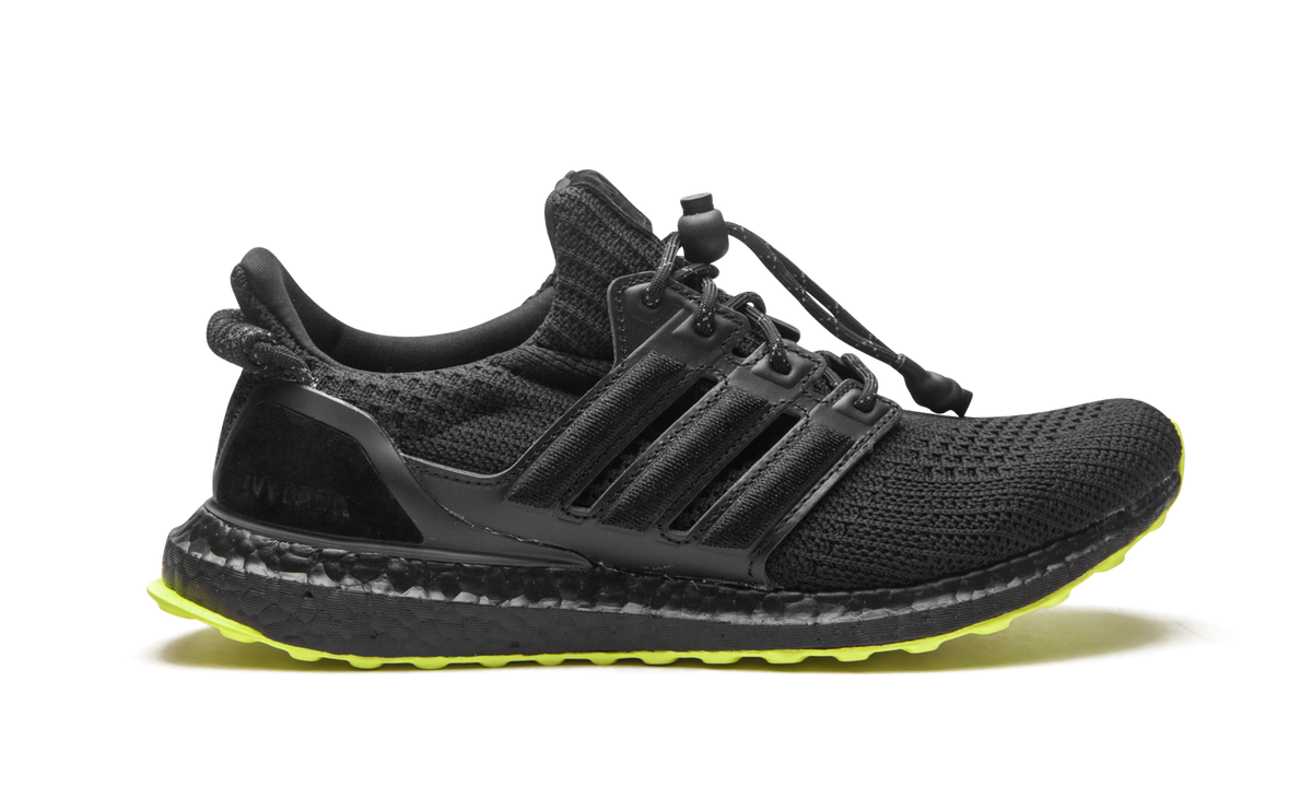 Ultra Boost "Ivy Park - Black / Hi-Res Yellow" GX0200