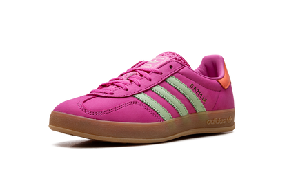 Gazelle Indoor WMNS "Semi Lucid Fuchsia" JI2718
