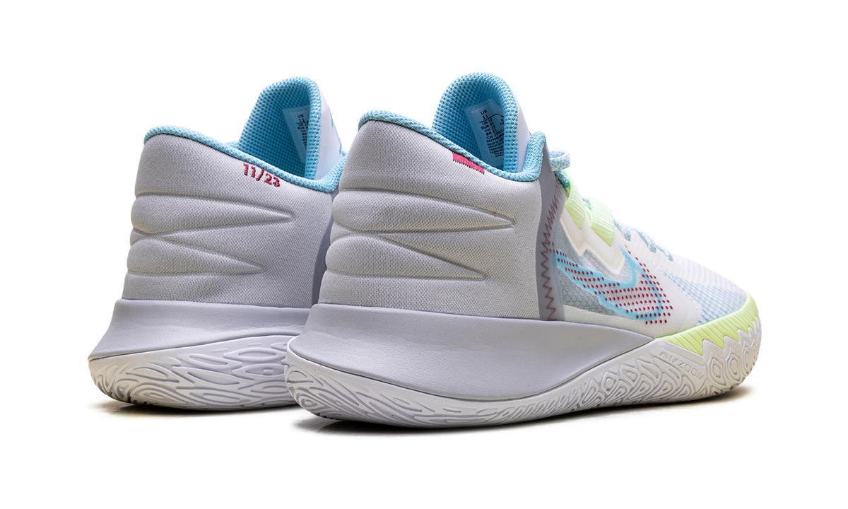 Kyrie Flytrap V "Grey / Fog" CZ4100 102