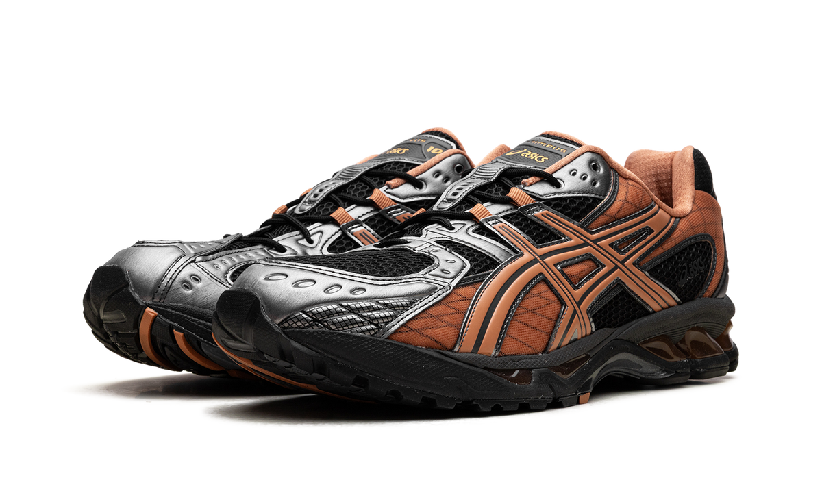 GEL-Nimbus 10.1 "Black Rust Orange" 1203A543 004