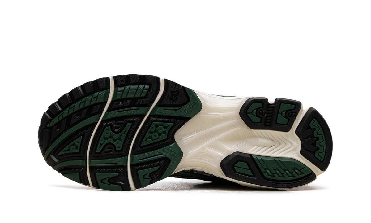 Gel Kayano 14 "Dried Leaf Green Pure Silver" 1203A537 300