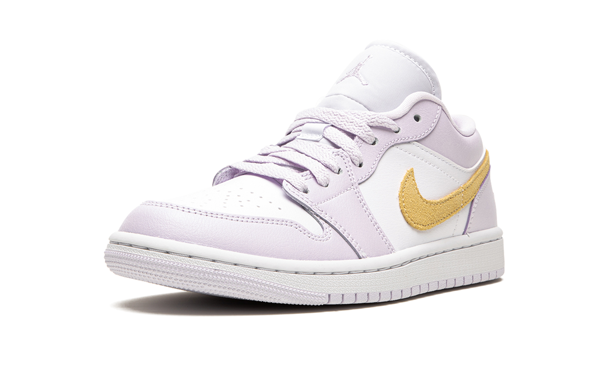 AIR JORDAN 1 LO WMNS "Barely Grape" DC0774 501