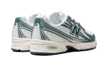 740 "White / Marsh Green" U740GR2