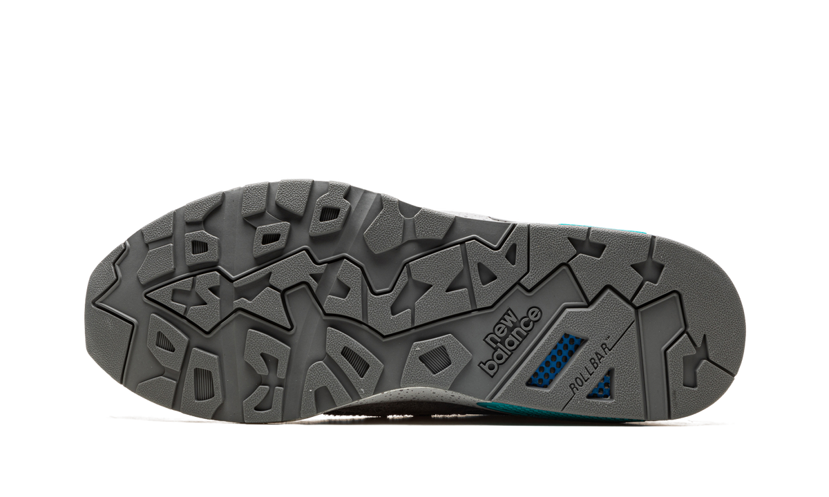 580 "Palace - Gargoyle Lapis Blue" MT580PA2