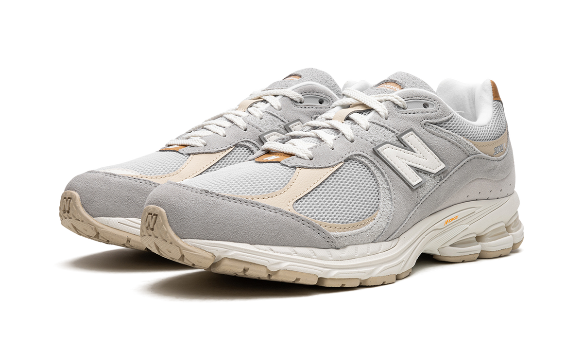 2002R "Concrete" M2002RSB