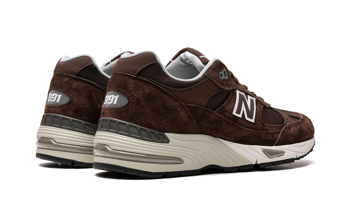 991 "Made in UK - Mocha Brown" M991BGW