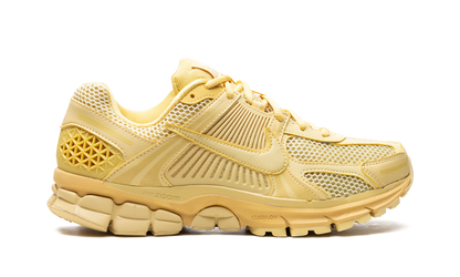 Zoom Vomero 5 "Saturn Gold" FQ7079 700