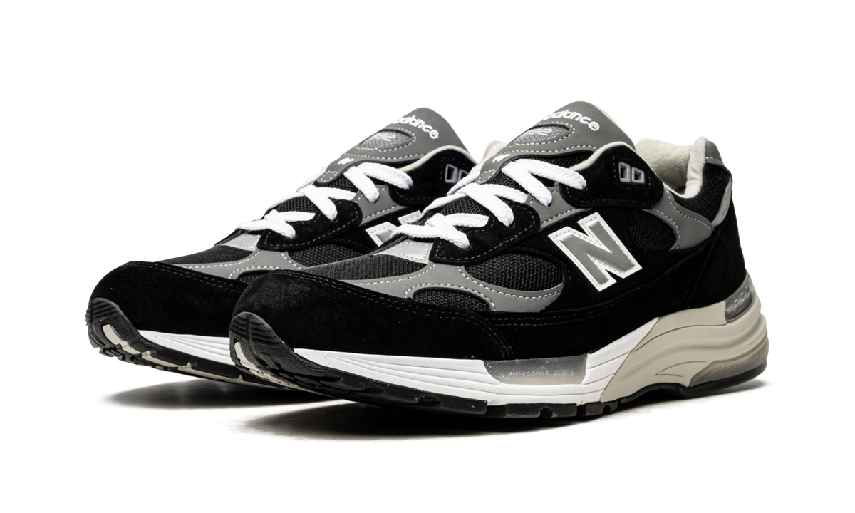 992 "Black" M992EB
