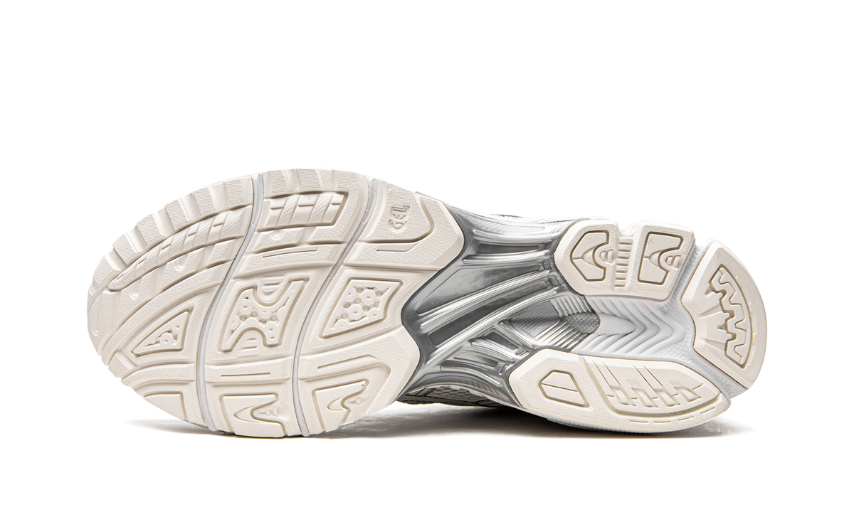 GEL-Kayano 14 "JJJJound - Silver/White" 1201A457 100