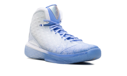 Kobe 3 Protro "Christmas" IQ5338 400
